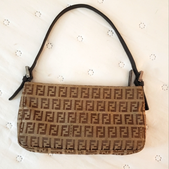 Fendi pochette - Picture 2 of 10